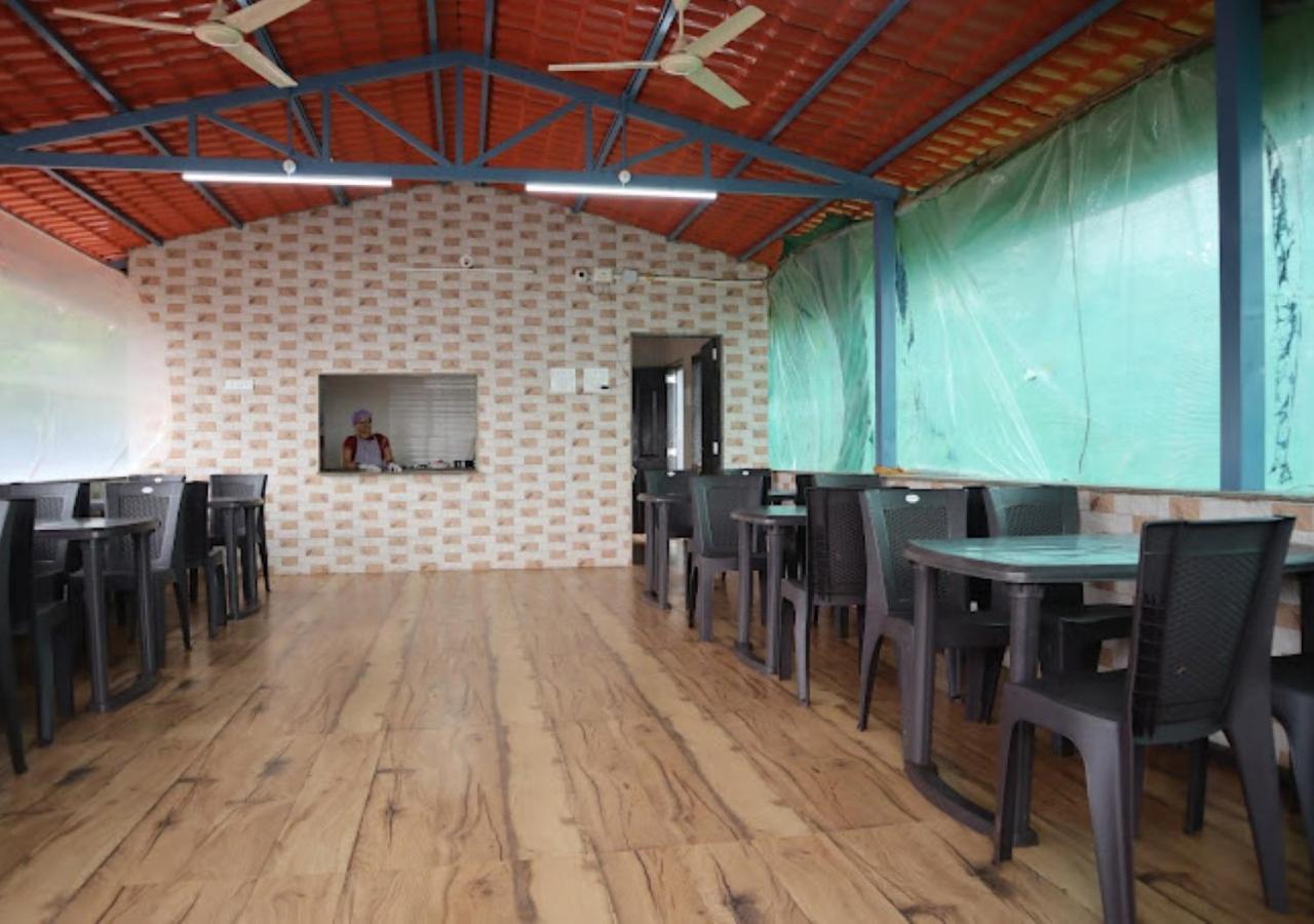 Sea King Beach Resort Ganpatipule Exterior foto