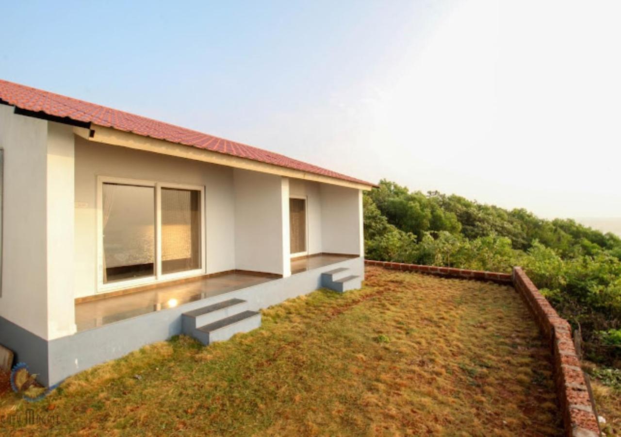 Sea King Beach Resort Ganpatipule Exterior foto